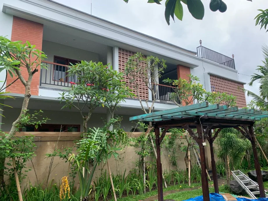 Rumah Tinggal Ajik Putu - Penatih 9