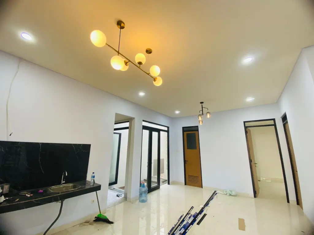 Modern 2-Story Home in Batubulan for Large Families