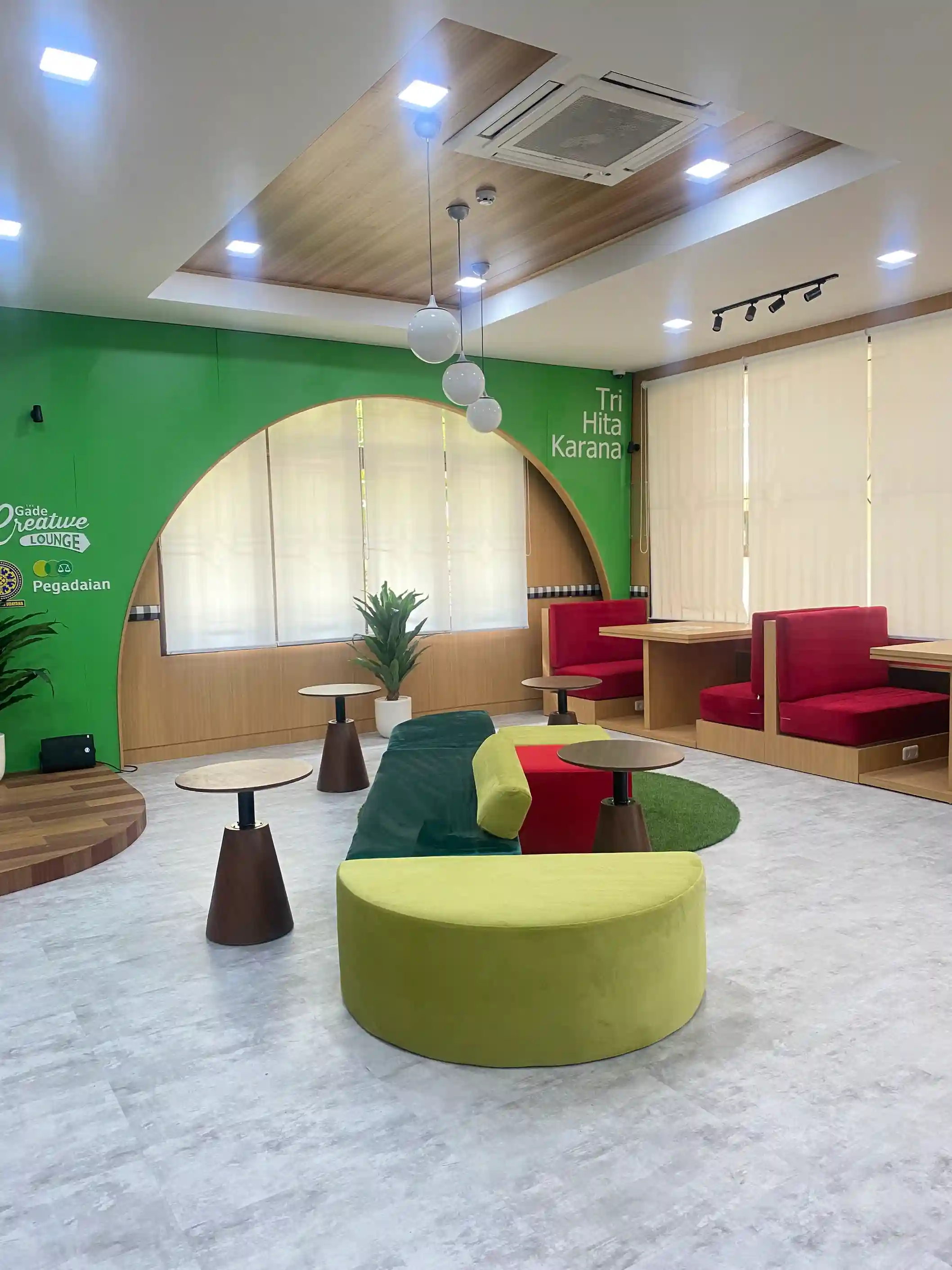 The Gade Creative Lounge - Universitas Udayana 11