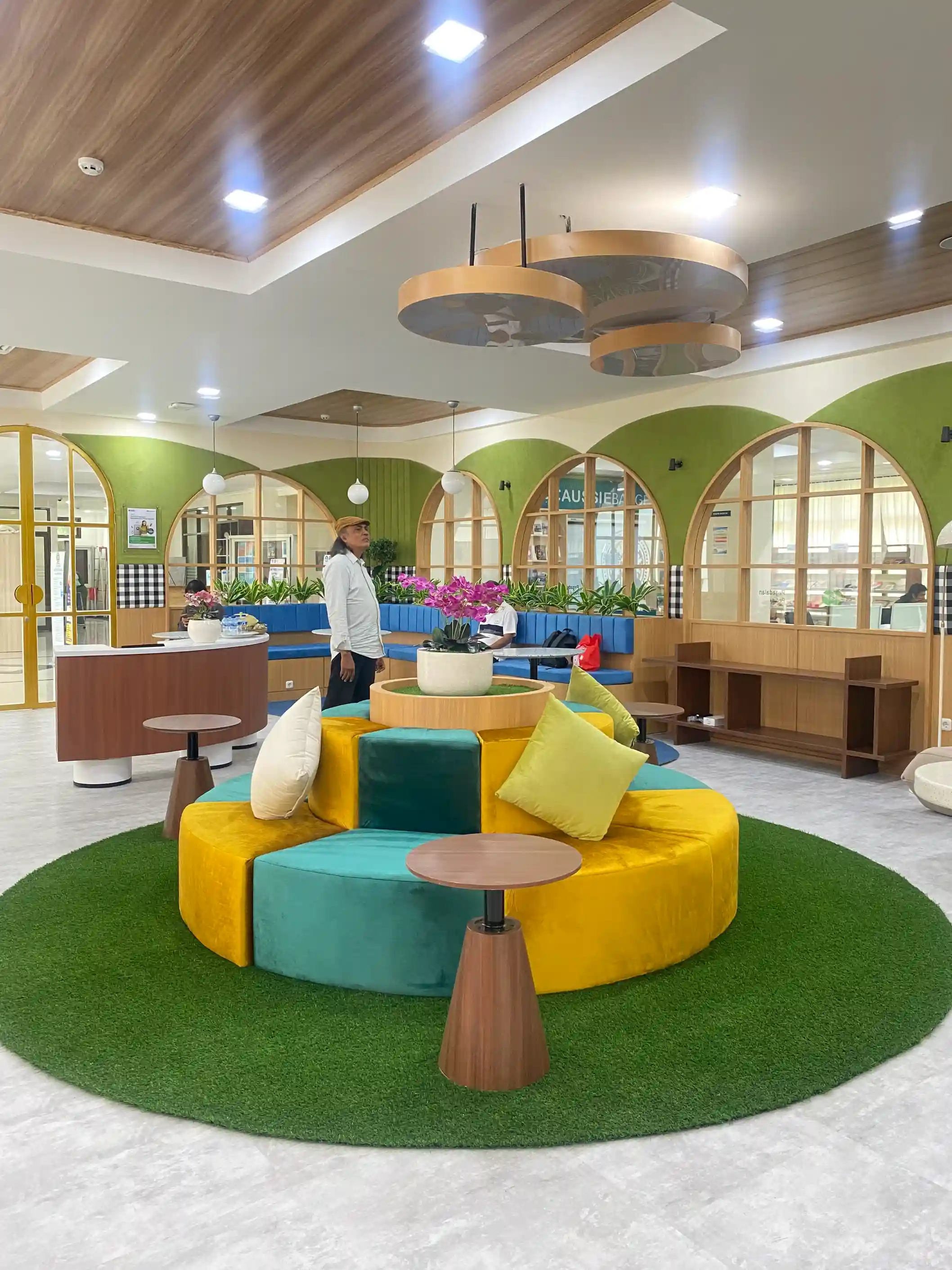 The Gade Creative Lounge - Universitas Udayana 13